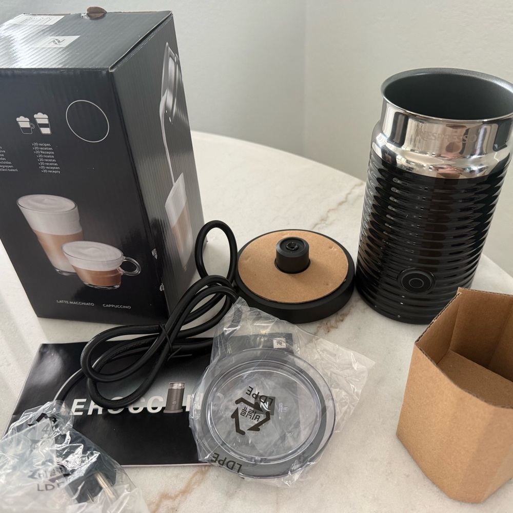 Nespresso Aeroccino 3 in Black and Silver, free 
modern glass  by Nespresso. - Picture 5 of 11